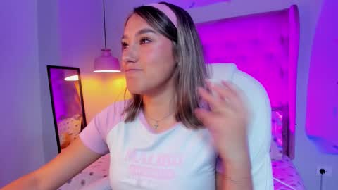 Sophie  online show from 03-04-26, 08:59