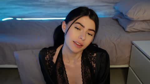 Sophy online show from 01-13-25, 11:06