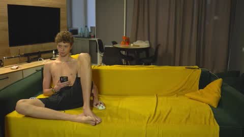 Snapshot of _sopranos_ chatting on 10-24-25, 03:25 OLIVERpvt is open online show from 10-24-25, 03:25