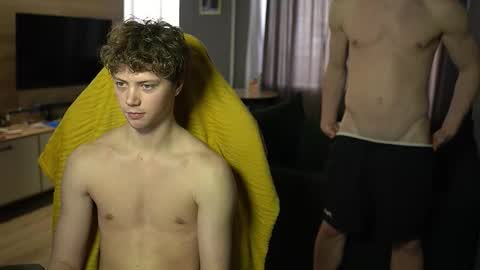 OLIVERpvt is open online show from 03-04-26, 12:11