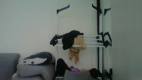 Melisa online show from 11-22-25, 07:51