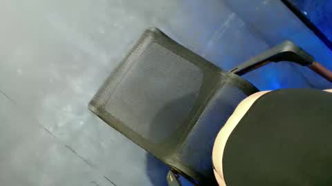 Eilachloe online show from 10-19-25, 05:41