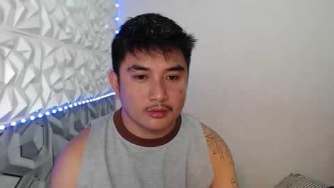 _superhotlatino_ online show from 05-13-26, 03:20
