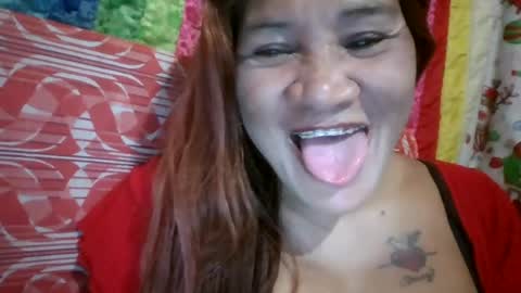 _suphitchaya_ online show from 06-17-26, 09:49