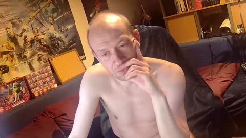 _svenerd_____ online show from 04-28-26, 02:27
