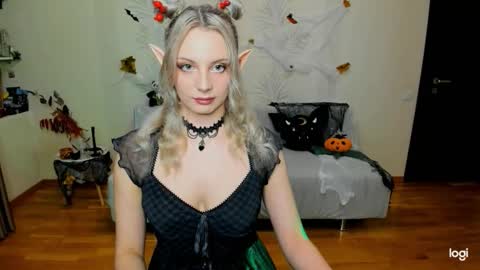Marie online show from 11-01-25, 06:21