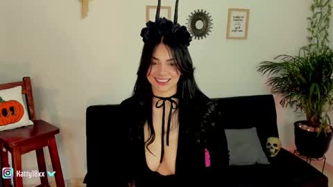    online show from 10-31-25, 02:40