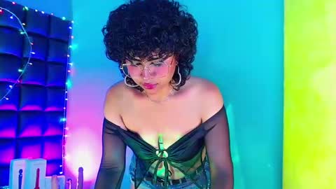 Kuromi online show from 12-22-24, 04:06