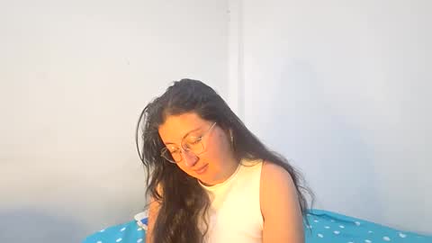Snapshot of _sweet_melodyy chatting on 06-01-26, 09:05 _sweet_melodyy online show from 06-01-26, 09:05