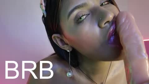   0900 p.m a 0500 a.m Colombia time UTC -5  online show from 02-23-26, 01:58