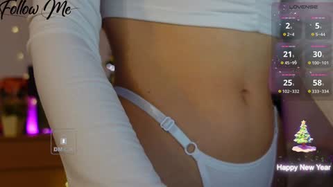 Snapshot of _sweetcams_ chatting on 01-16-25, 04:07 Dasha online show from 01-16-25, 04:07