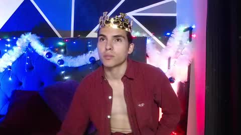 Snapshot of _tattoo_couple chatting on 12-28-24, 05:03 online show from 12-28-24, 05:03