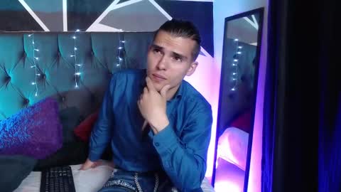 Snapshot of _tattoo_couple chatting on 01-14-25, 09:51 online show from 01-14-25, 09:51