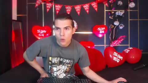 Snapshot of _tattoo_couple chatting on 02-13-25, 02:09 online show from 02-13-25, 02:09