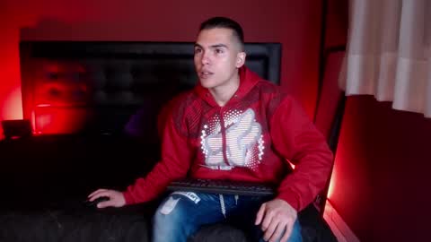 Snapshot of _tattoo_couple chatting on 02-23-25, 01:42 online show from 02-23-25, 01:42