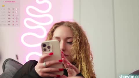 Taylor online show from 01-14-25, 07:06