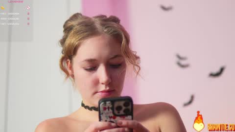 Taylor online show from 11-05-25, 06:13