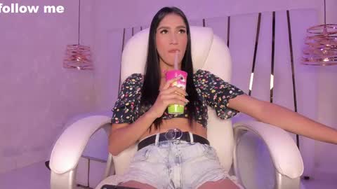 Rousse  online show from 02-13-25, 07:21