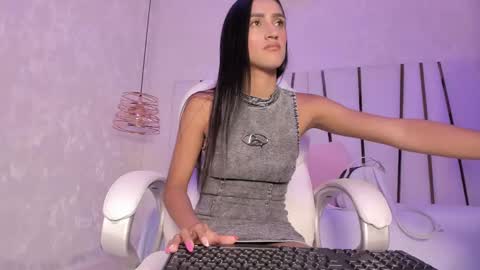 Rousse  online show from 03-08-25, 07:09