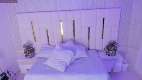 Rousse  online show from 09-13-25, 07:02