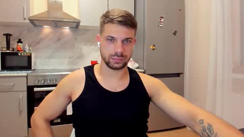 Snapshot of _tonywolf chatting on 02-11-26, 05:51 Tony Wolf online show from 02-11-26, 05:51