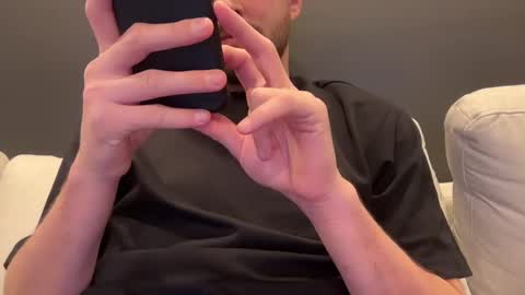 Snapshot of _ur_happy_meal chatting on 12-27-24, 04:32 DJ online show from 12-27-24, 04:32