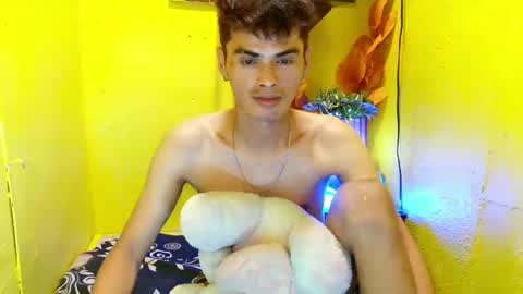 Snapshot of _urbabypam chatting on 02-15-25, 10:22 Urjerick online show from 02-15-25, 10:22