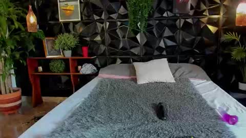 _valentina_69 online show from 10-16-25, 02:40