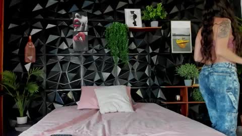 _valentina_69 online show from 10-23-25, 02:16