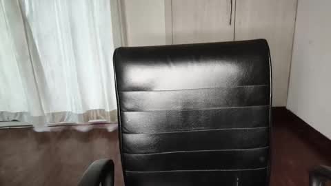 _vanshika_0 online show from 10-13-25, 12:05