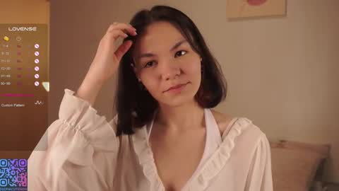 Snapshot of _vi_vi_ chatting on 02-21-25, 06:04 Viola online show from 02-21-25, 06:04