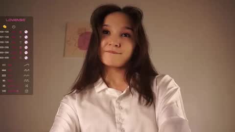 Snapshot of _vi_vi_ chatting on 02-26-25, 03:08 Viola online show from 02-26-25, 03:08