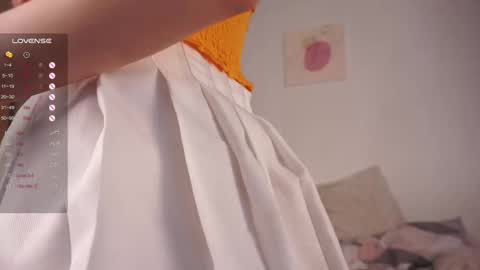 Snapshot of _vi_vi_ chatting on 02-28-25, 11:25 Viola online show from 02-28-25, 11:25
