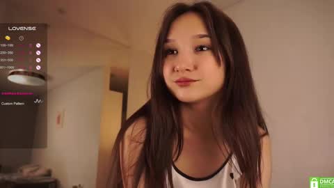 Snapshot of _vi_vi_ chatting on 02-28-25, 03:48 Viola online show from 02-28-25, 03:48