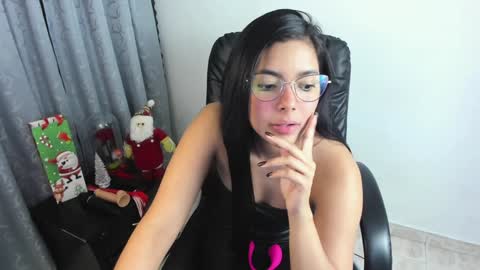Vicky online show from 12-17-24, 09:16