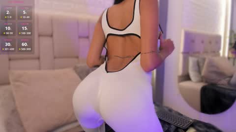 Snapshot of _victoria_lee chatting on 03-12-26, 01:50 Victoria online show from 03-12-26, 01:50