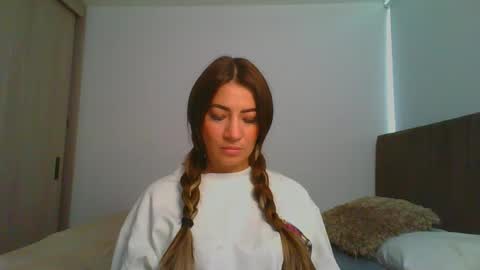 Violeta  online show from 01-14-25, 08:48