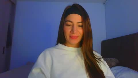 Violeta  online show from 01-17-25, 02:08