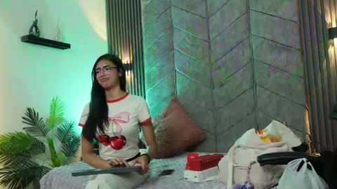   online show from 05-14-26, 08:15