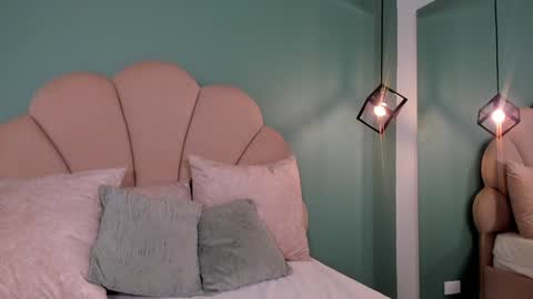  Vix  online show from 12-16-24, 10:40