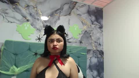 Snapshot of _wanndaa_ chatting on 10-29-25, 04:09 wanda online show from 10-29-25, 04:09