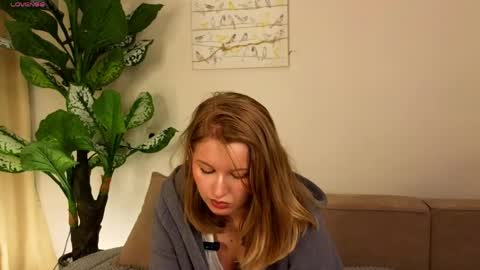 _watchmesmile_ online show from 04-18-26, 06:06