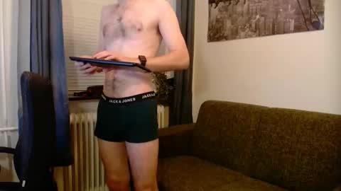 _whoisthatguy_ online show from 10-31-25, 06:42