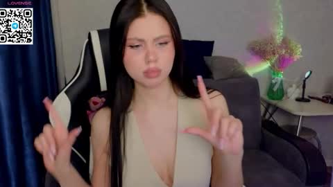 Snapshot of _wifi_ chatting on 03-11-26, 05:52 Fiona and Wayne online show from 03-11-26, 05:52