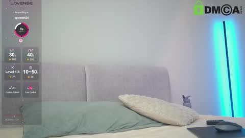 Snapshot of _wild_berry chatting on 11-17-25, 08:47 Lily online show from 11-17-25, 08:47