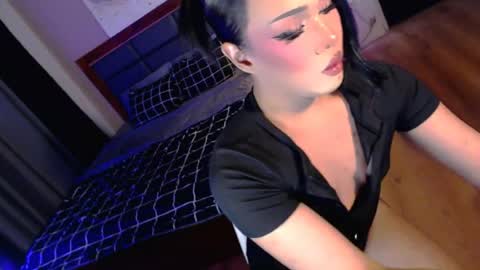 Sofie online show from 06-21-26, 07:05