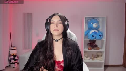 Luisa  online show from 06-08-26, 04:35