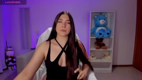 Luisa  online show from 07-13-26, 07:44