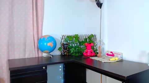 ZARA online show from 01-30-25, 12:37