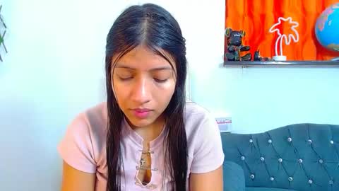 ZARA online show from 03-08-25, 12:20